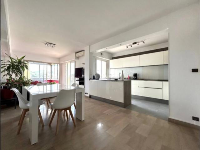 APPARTEMENT 4PIÈCES MEUBLÉ QUARTIER NICE OUEST, ROUTE DE BELLET NICE