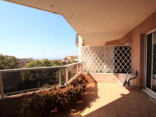 APPARTEMENT 2 PIÈCES NICE OUEST QUARTIER CORNICHE FLEURIE NICE 