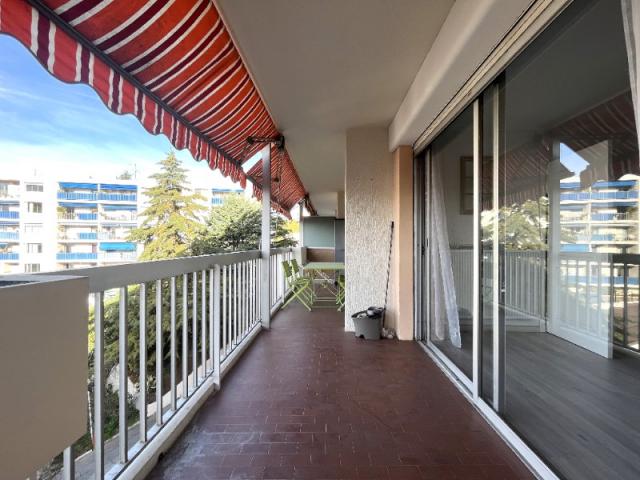2-3 PIECES MEUBLE - AVENUE HENRI MATISSE