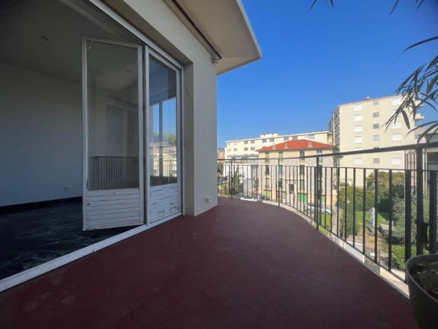2P - APPARTEMENT DEUX PIÈCES RÉNOVÉ - NICE OUEST - QUARTIER FERBER 